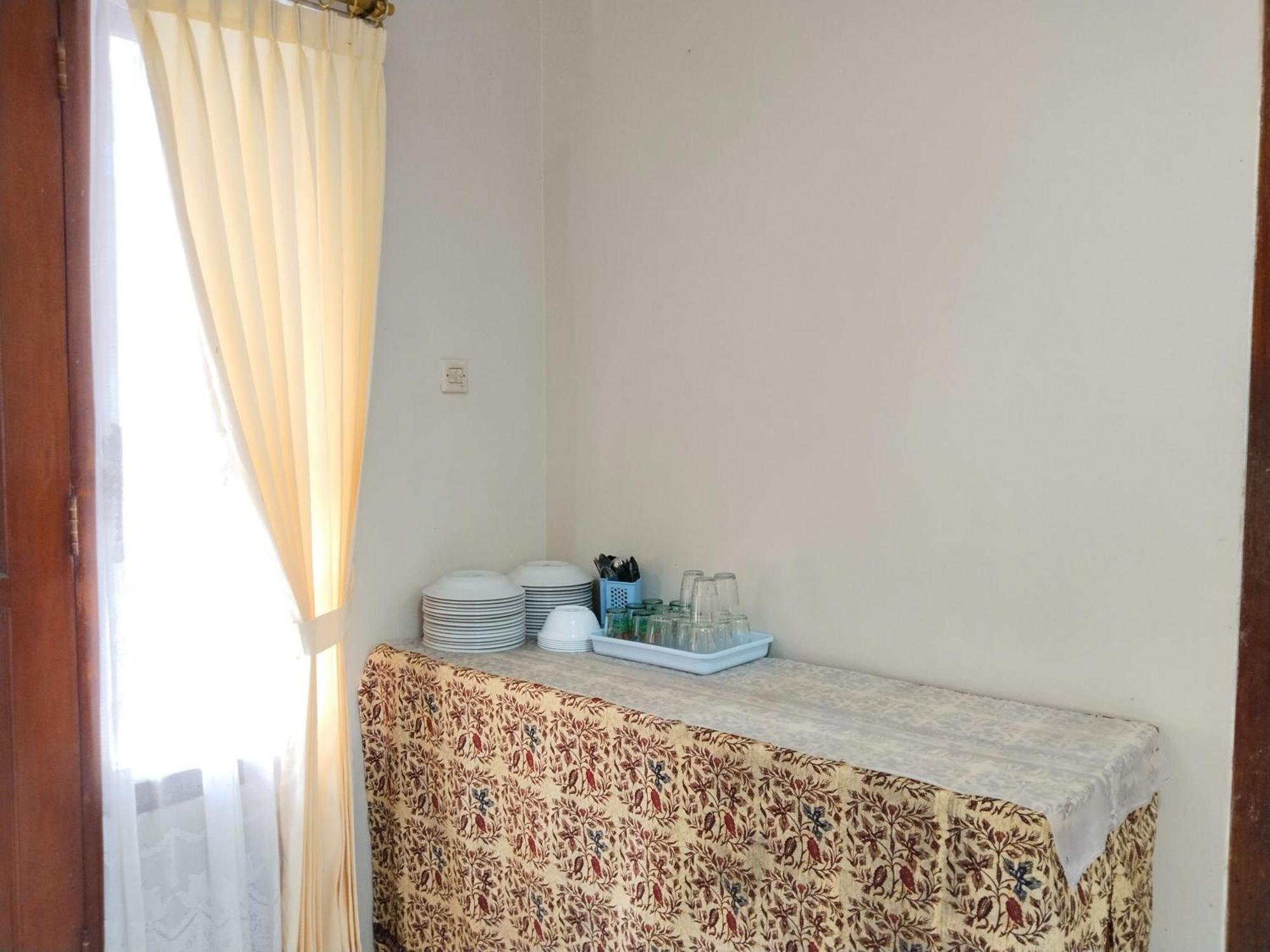 Villa Yustisia Curug 7 Cilember Cisarua Exterior foto